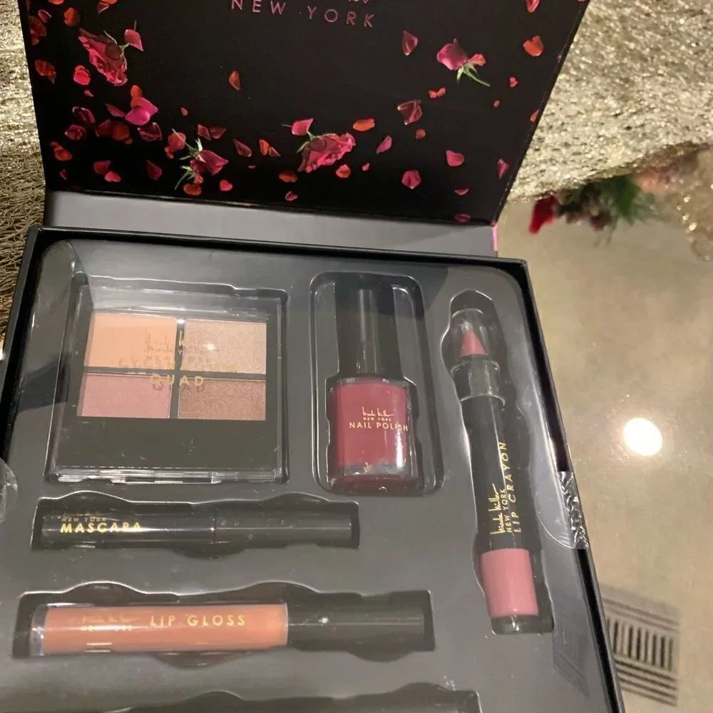 🎉Final Deal🎉Nicole Miller bundle 🎁 - Picture 3 of 8